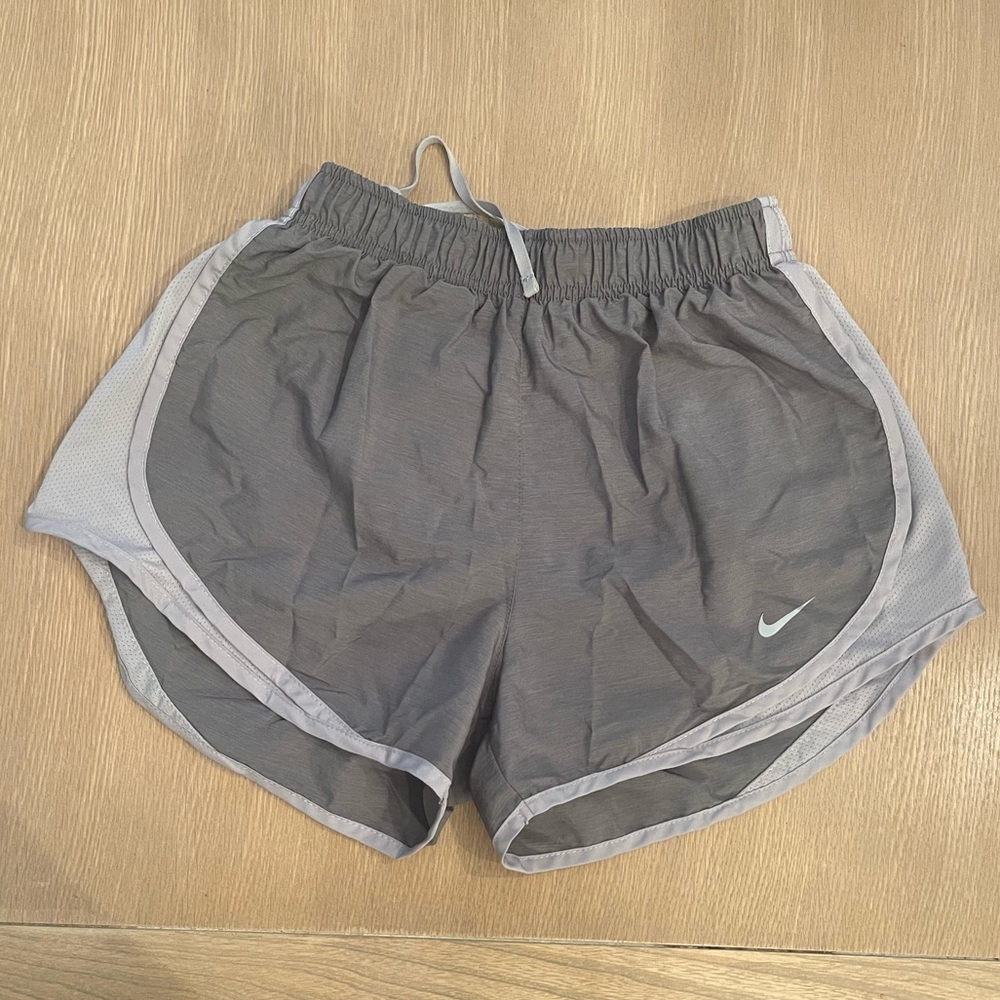 Women’s Nike Tempo Shorts